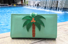 Load image into Gallery viewer, Leather Palm Wallet
