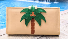 Load image into Gallery viewer, Leather Palm Wallet
