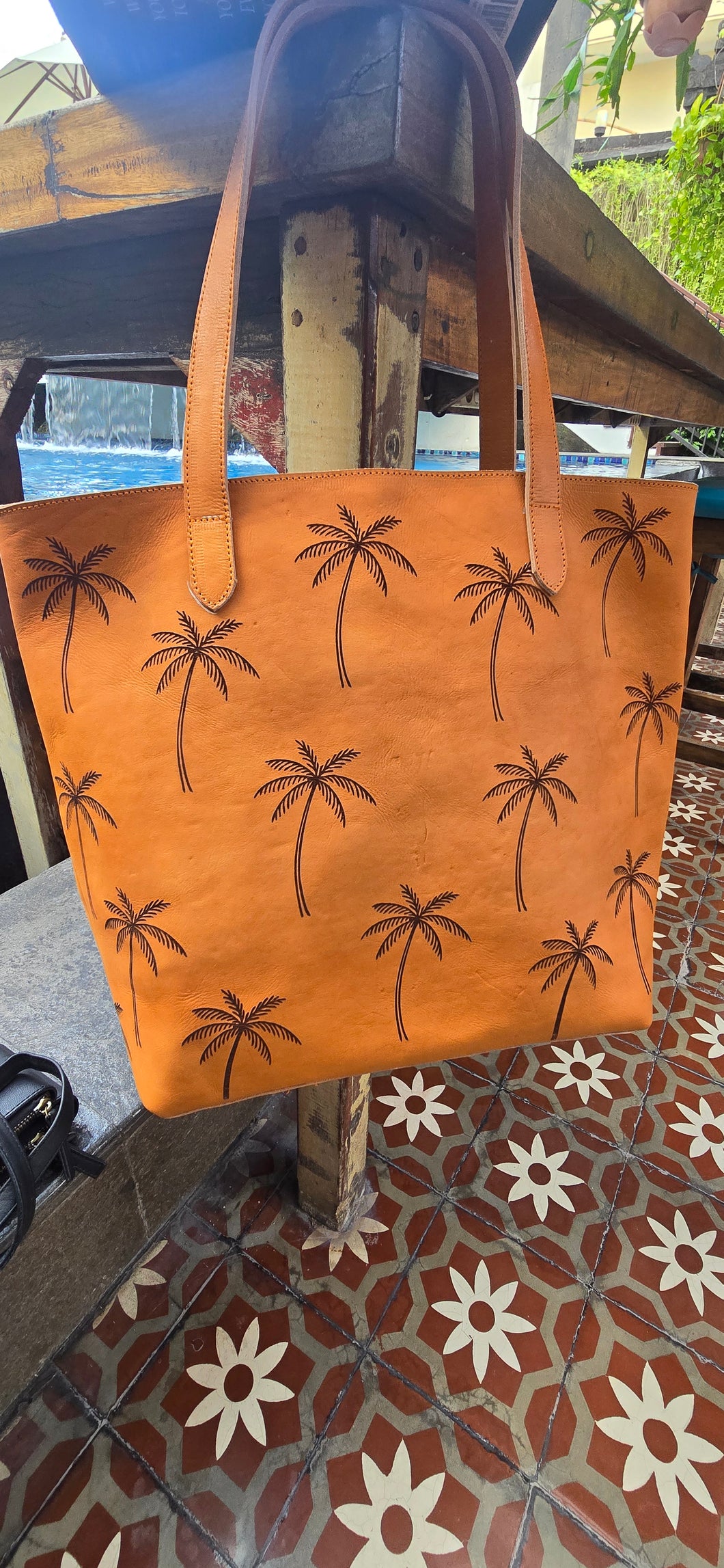 Palm Leather Tote