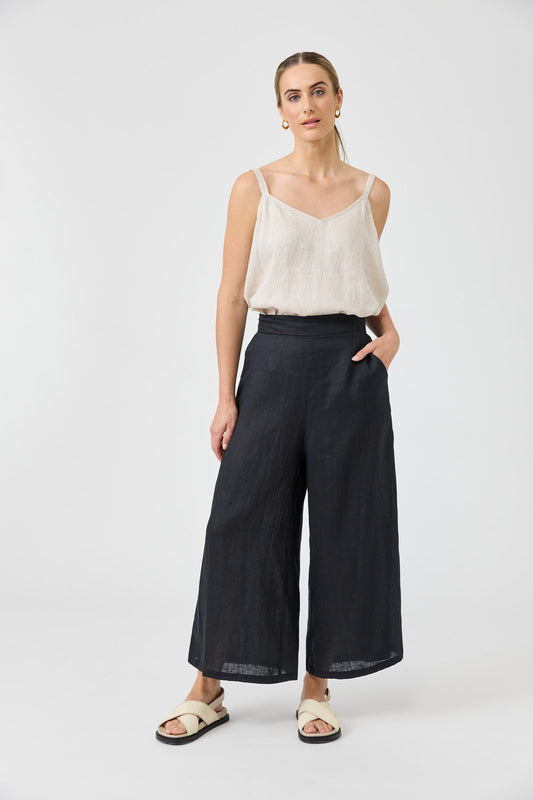 Studio Crop Pant - Black