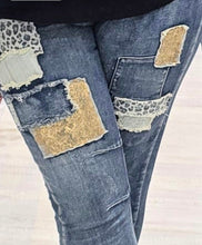 Load image into Gallery viewer, Glitz Jeans
