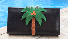 Load image into Gallery viewer, Leather Palm Wallet
